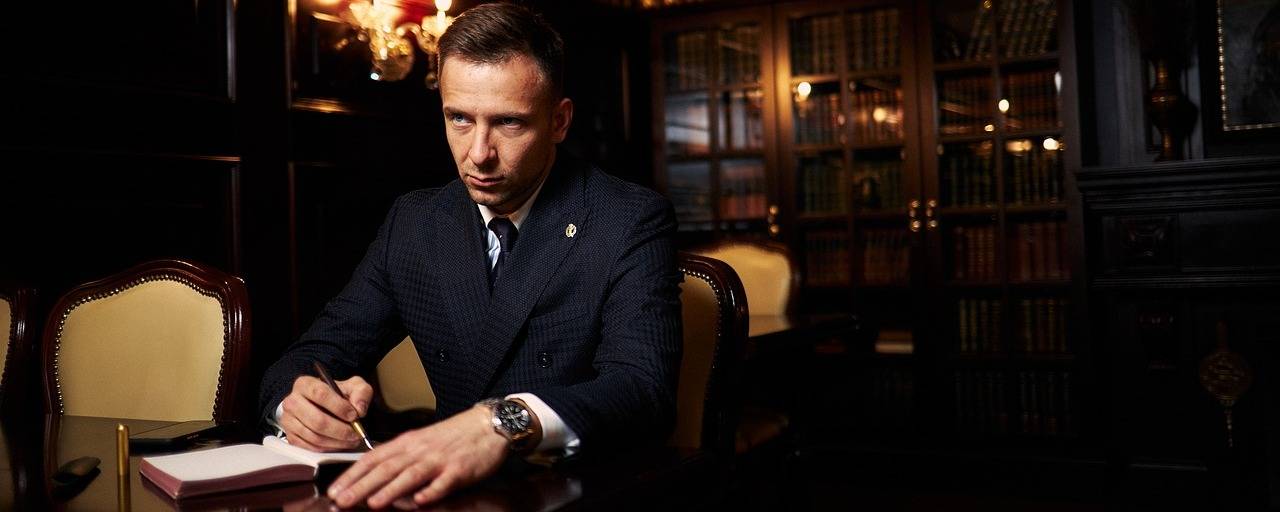 9 Tips for Working With Entertainment Lawyers