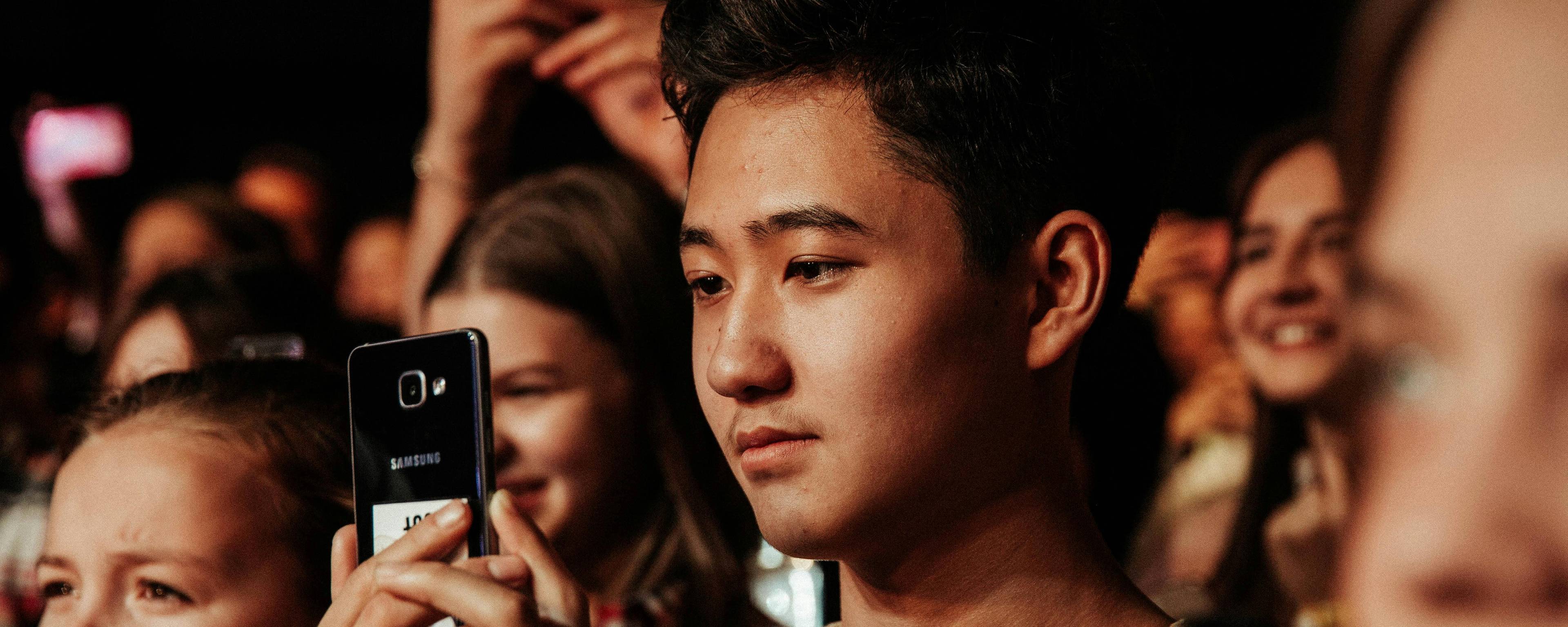 How to Secure Distribution Deals: A Step-by-Step Strategy