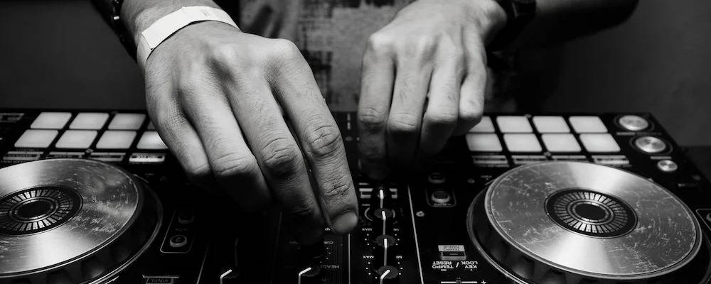 Creating an Artist Bio: Step-by-Step Guide for Musicians