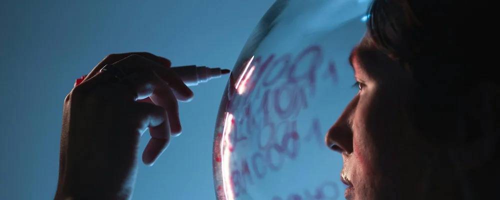 How to Analyze Poetry: A Step-by-Step Beginner's Guide