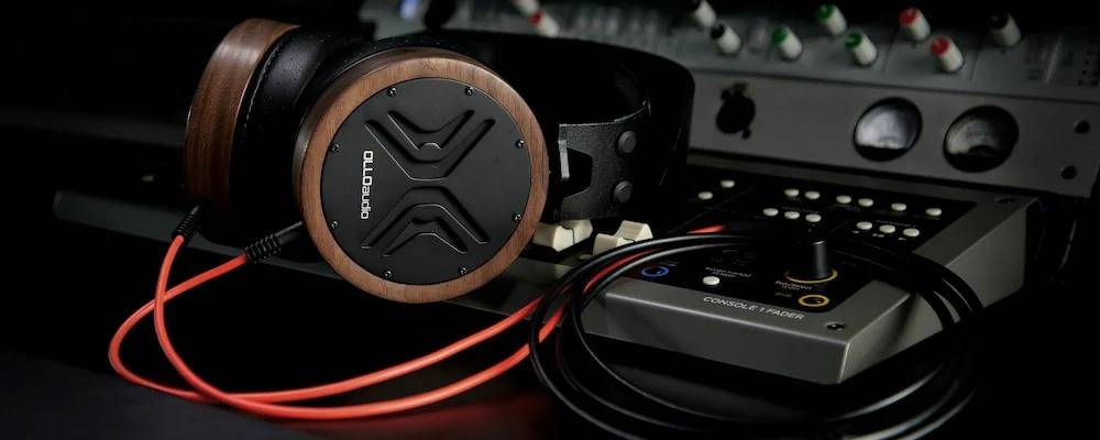 13 Best Studio Headphones for Mixing: Producer Top Picks