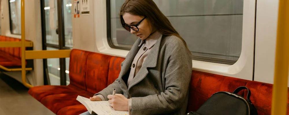 How to Write an Autobiography: Step-by-Step for Beginners