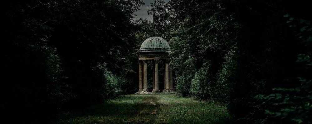 Master Writing About Mystery: Tips for Gripping Stories